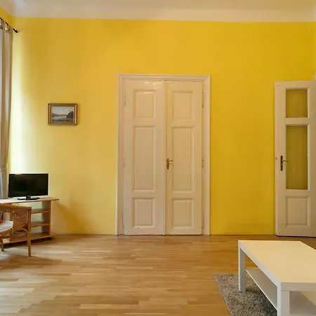 Apartment Prague Royal Apartment Serikova *
