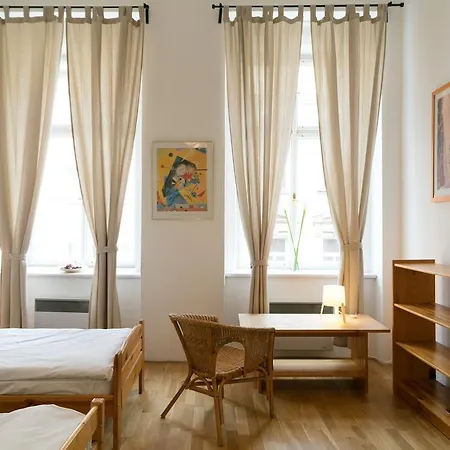 Prague Royal Apartment Serikova *
