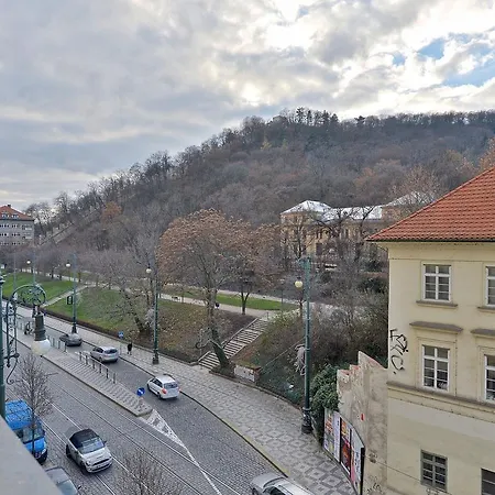 Royal Serikova